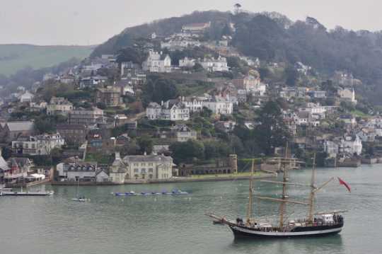 01 April 2021 - 09-26-35
45 metres long with 43 berths. Pelican of London is operated by charity Adventure Under Sail.
----------------
Tall ship Pelican of London arrives in Dartmouth